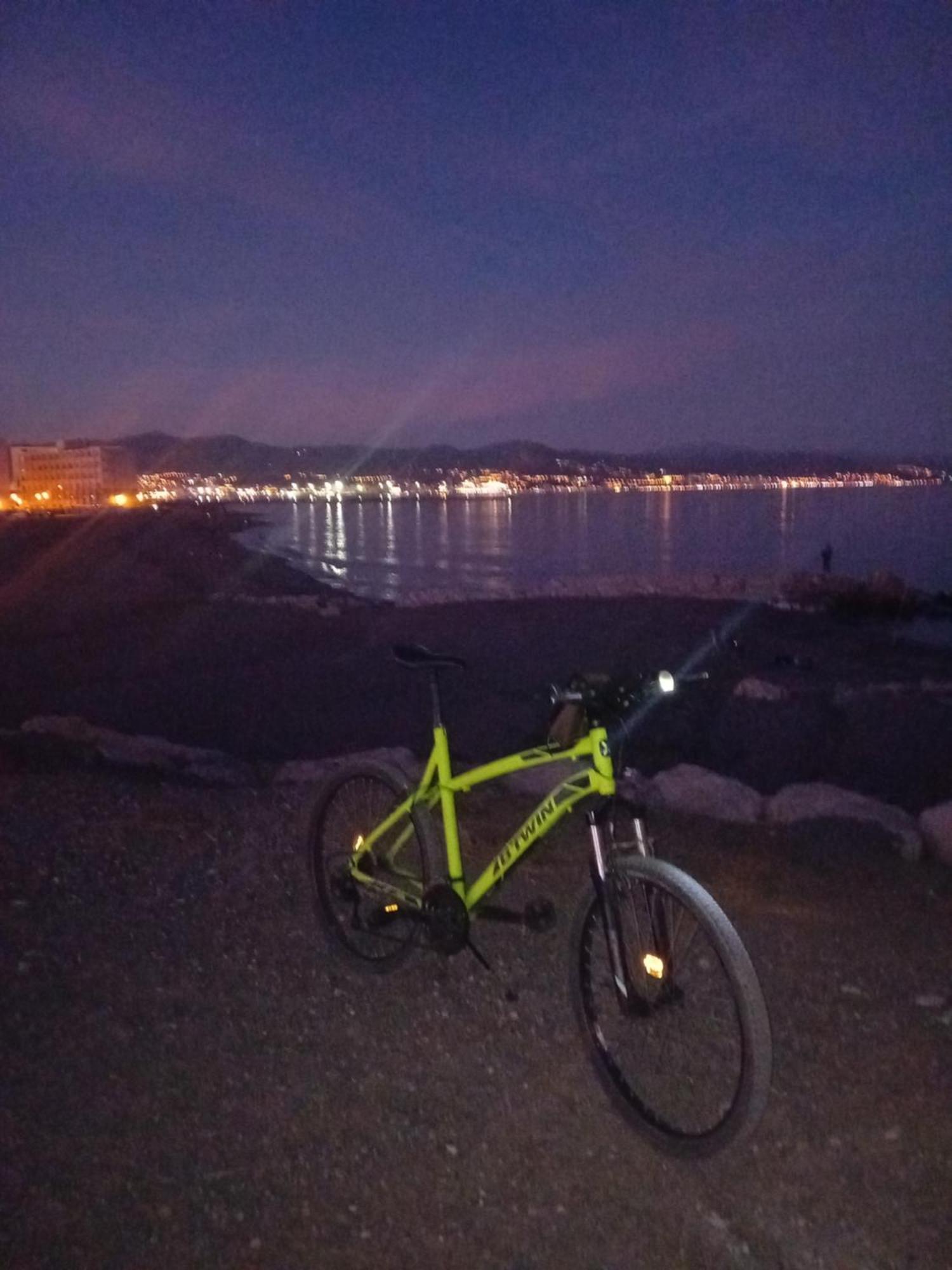 Apto A 5 Min A Pie De La Playa Malaga Zewnętrze zdjęcie